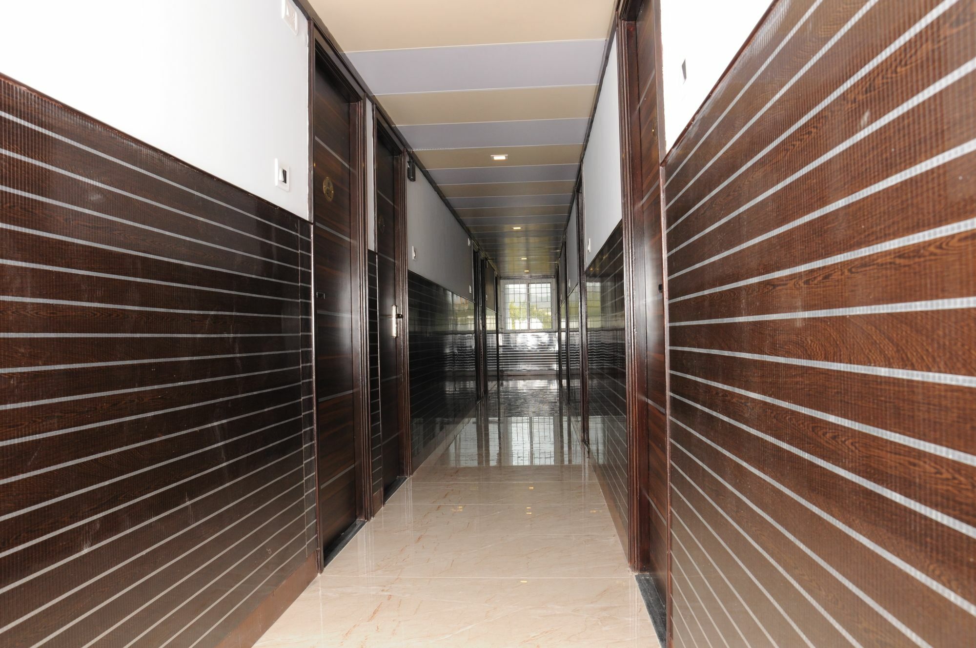 Super Townhouse Chennai Near Airport Formerly Sai Bala Budget Bagian luar foto